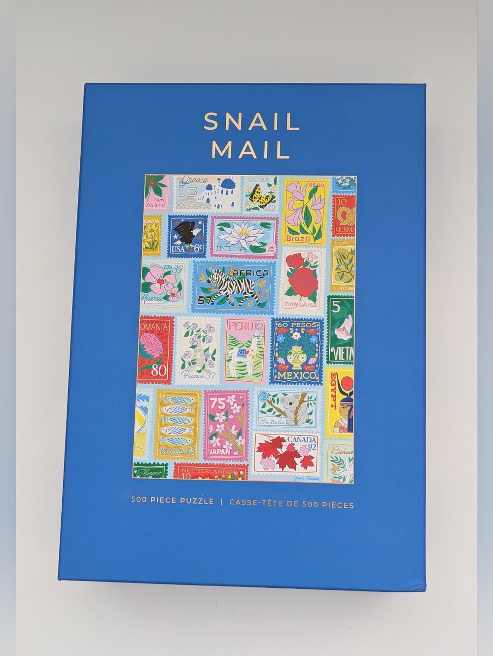 NEW IN BOX Hobbry "Snail Mail" International Stamp Collage 500-Piece Puzzle